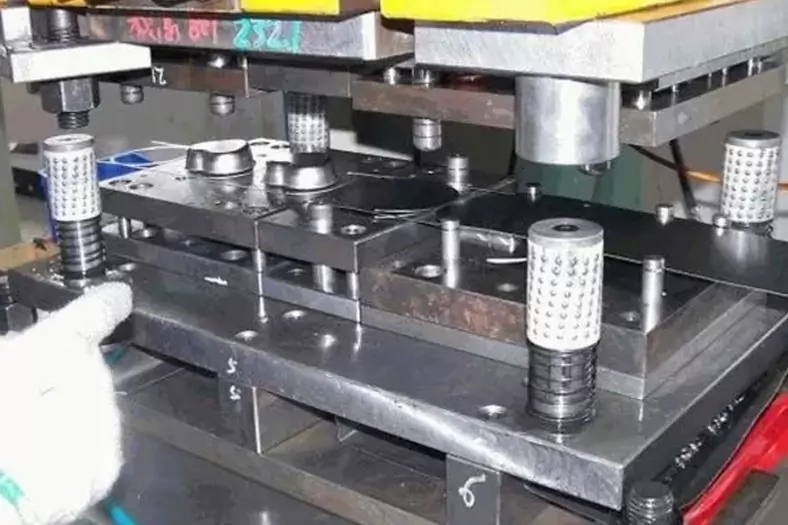Custom Metal Stamping Tools & Dies - Blanking, Forming, Bending, Cutting,  Perforating, Trimming - China Mold Parts, Custom Mold Accessories