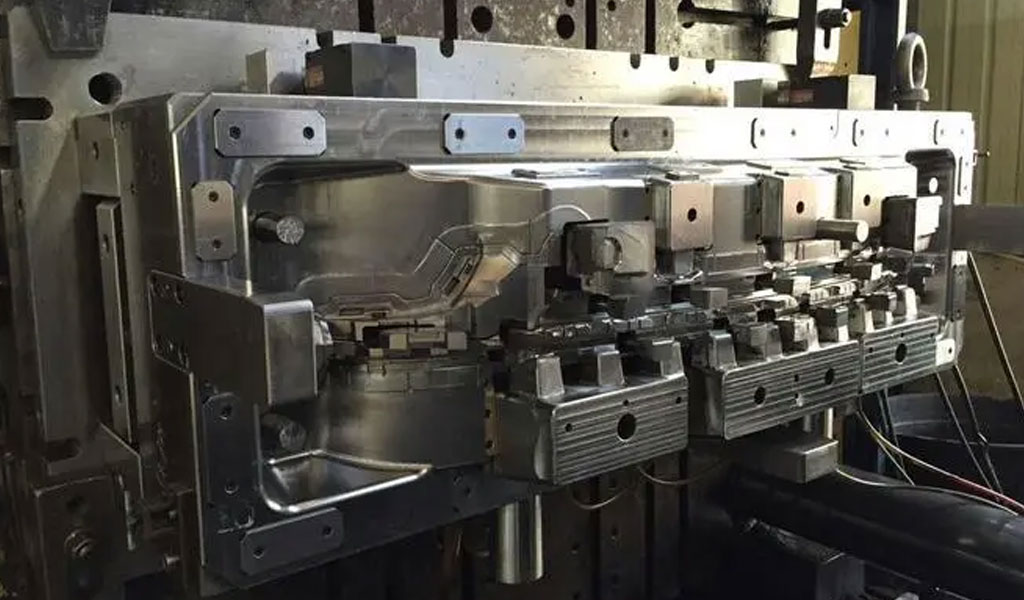 Plastic Injection Mold & Molding Manufacturing