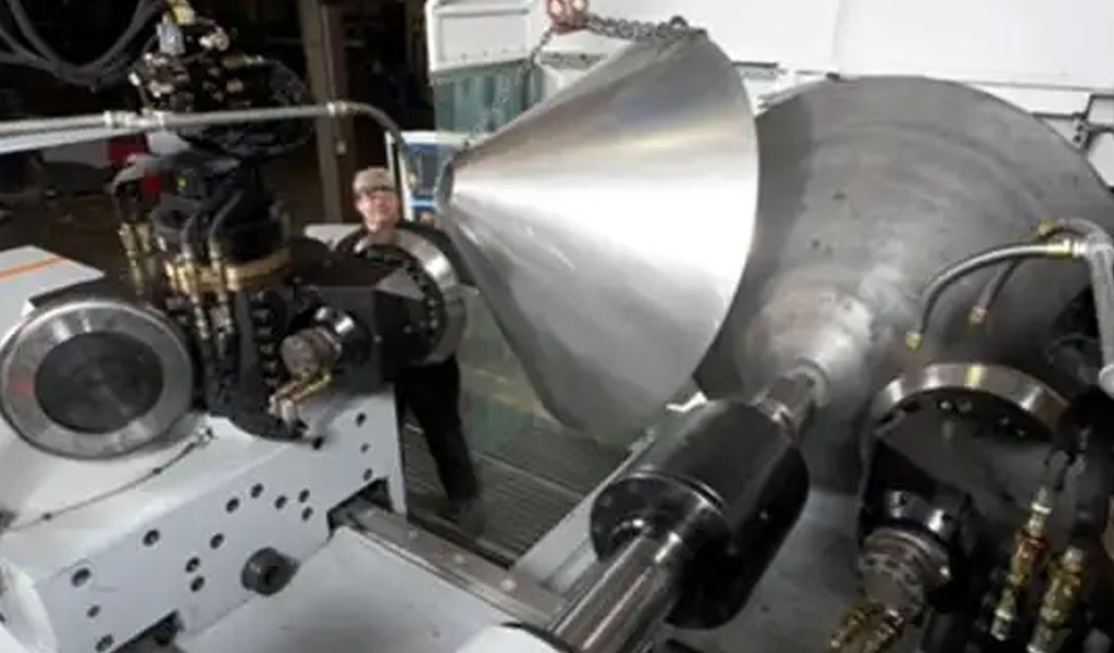 Improved Lemaitre Ductile Fracture Criterion and Its Application in Spinning